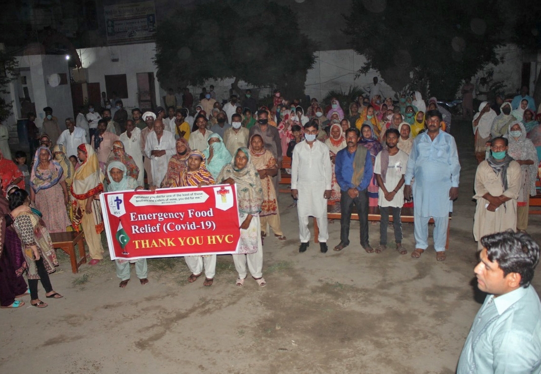 Inwoners van een christelijke wijk in Pakistan ontvingen voedselpakketten