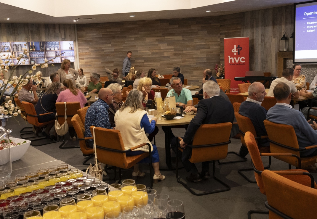 Ontmoeten en van elkaar leren >