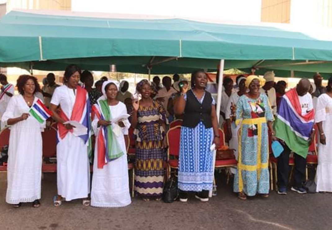 Christenen bidden samen voor de grondwet van Gambia
