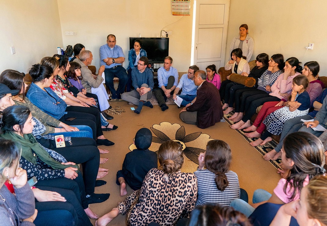 Jezidi vluchtelingen vertellen hun verhaal. Foto: Cees van der Wal