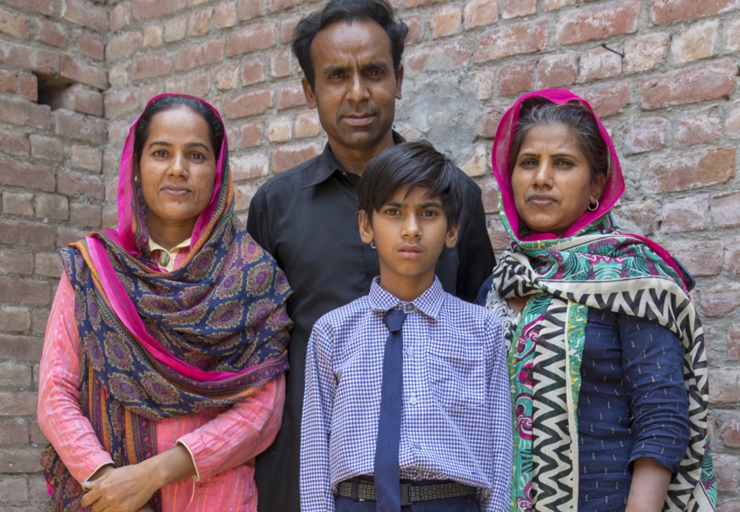 Dominee Javed met zijn gezin