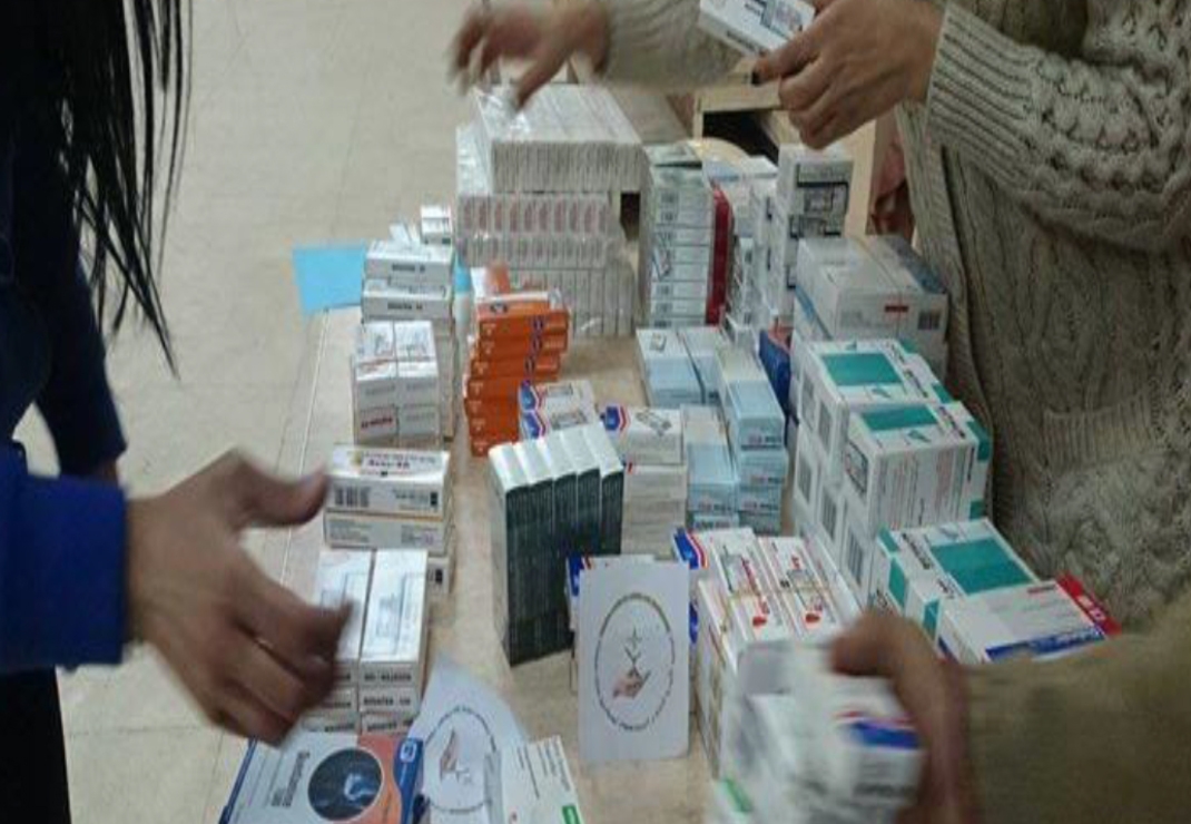 Inwoners van Qamishly ontvangen medicijnen (archieffoto)