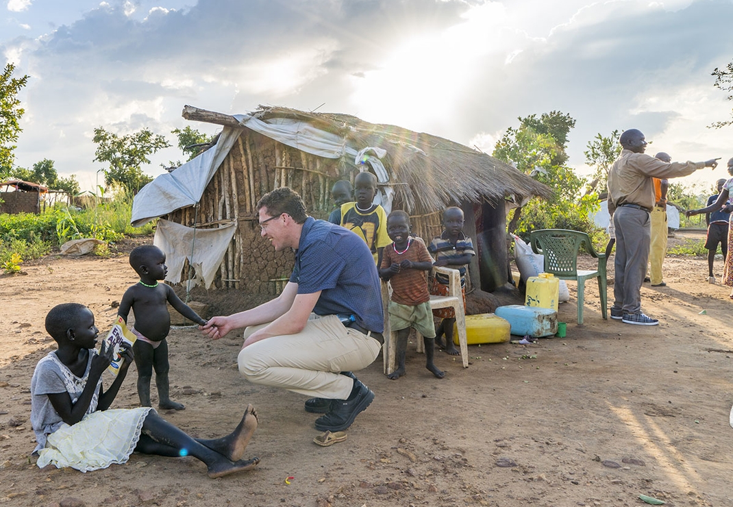 Bezoek aan een vluchtelingenkamp in Oeganda