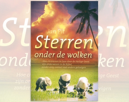 Sterren onder de wolken