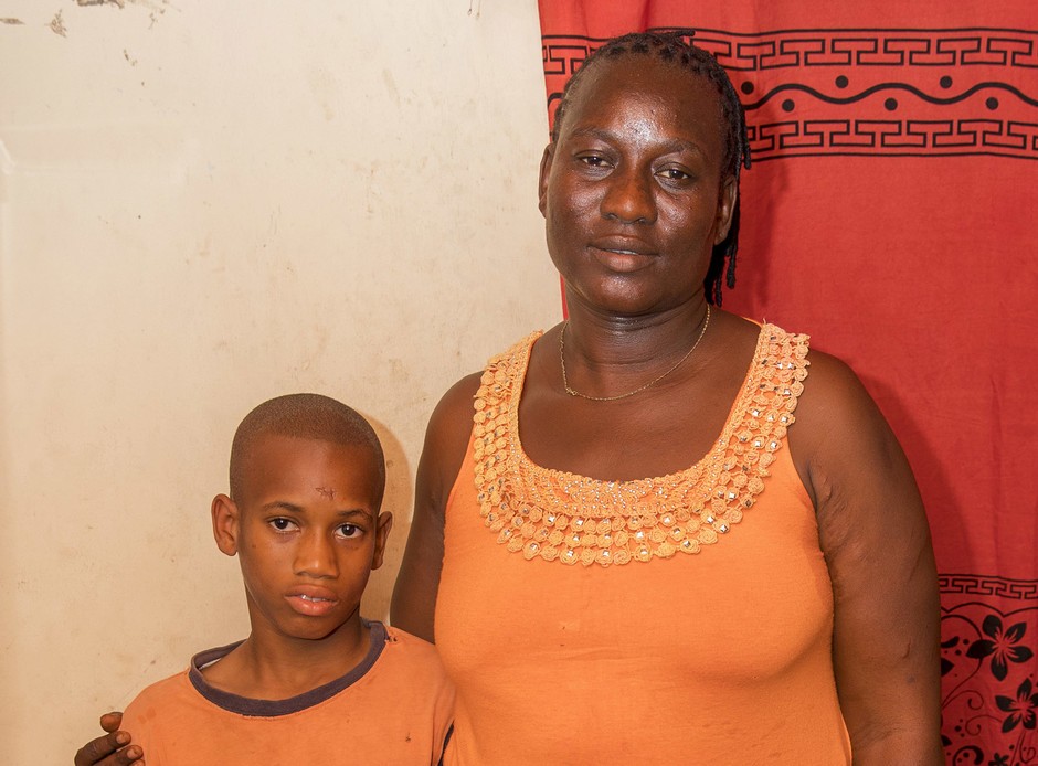Miryam en haar zoontje werden door familie op straat gezet vanwege haar christelijke geloof